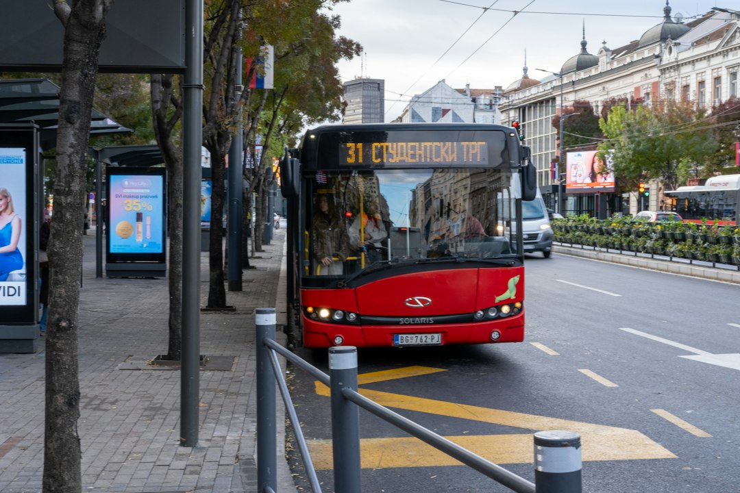 Κάντζα: Ερωτήματα κατοίκων για τη δημοτική συγκοινωνία και τα νέα δρομολόγια